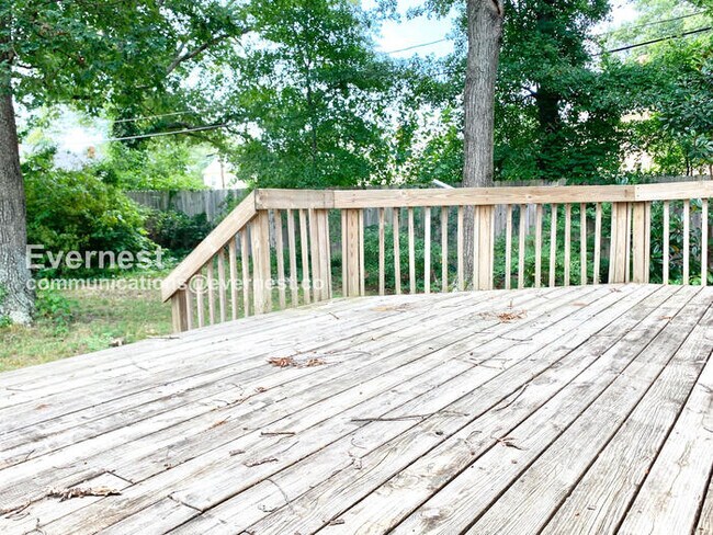 Building Photo - 2709 Lafayette Ave