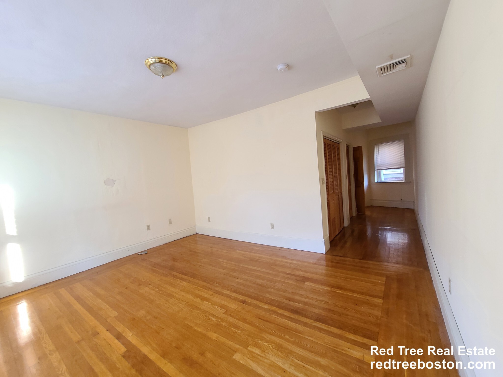 Building Photo - 1406 Beacon St
