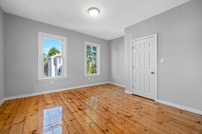 Building Photo - 155 Eastern Ave