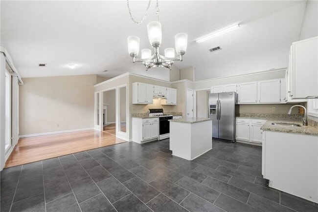 Building Photo - 3070 Bugle Dr