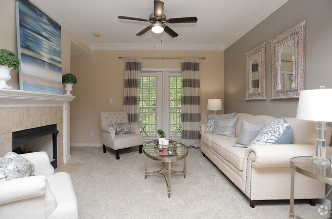 2BR, 2BA - 1,052 SF - Camden Peachtree City