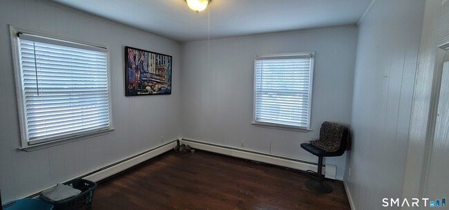 Building Photo - 321 Evers St