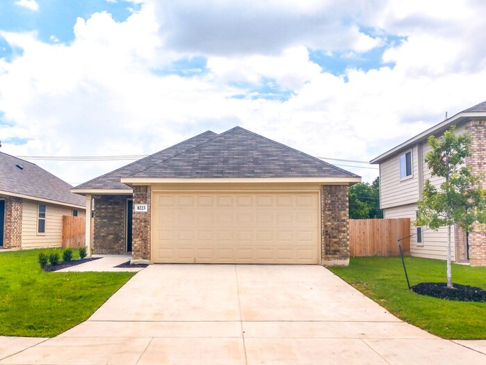 Building Photo - 8223 Tesoro Hills