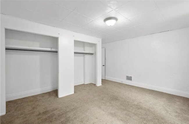 Building Photo - 106 Carrick Ave