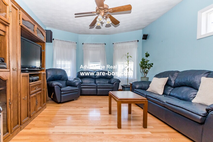 Building Photo - 83 Litchfield St
