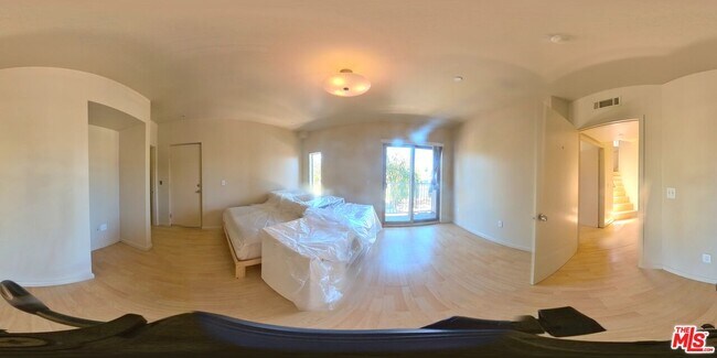 Building Photo - 1186 W 36th St