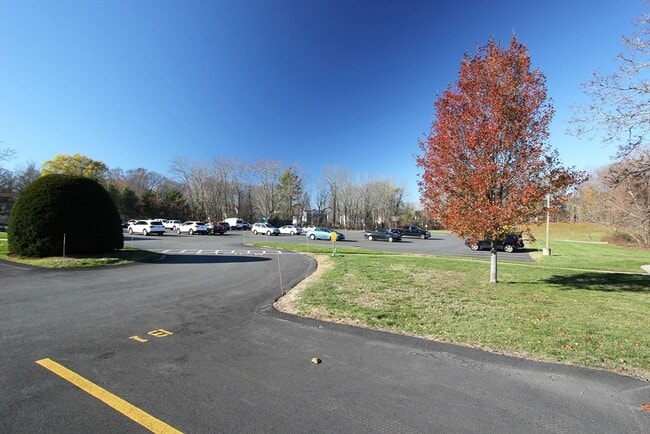 Building Photo - 139 King St