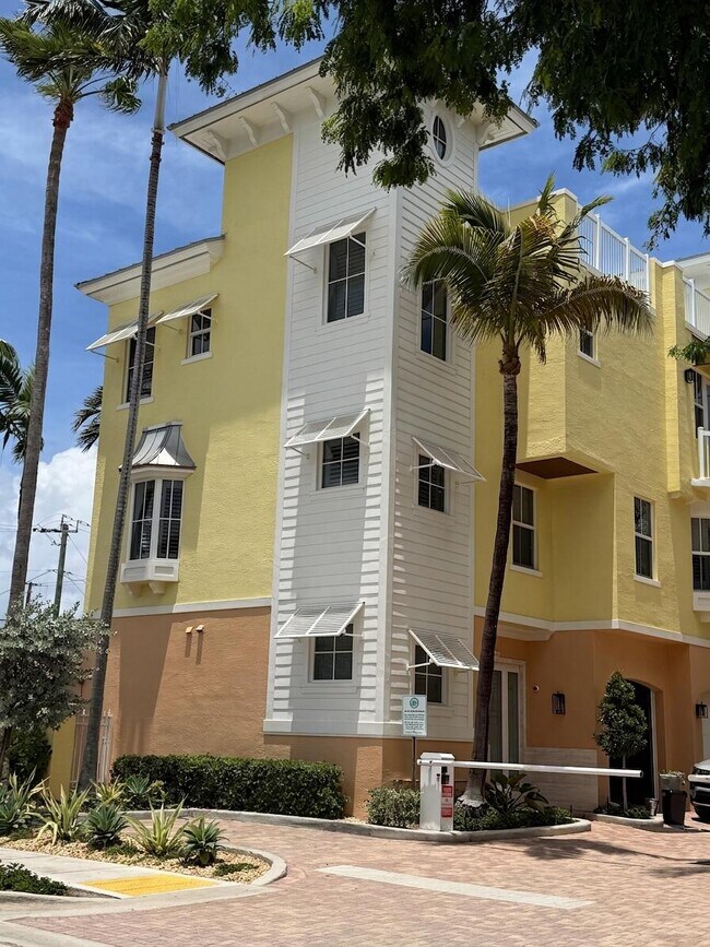 Building Photo - 4332 Sea Grape Dr