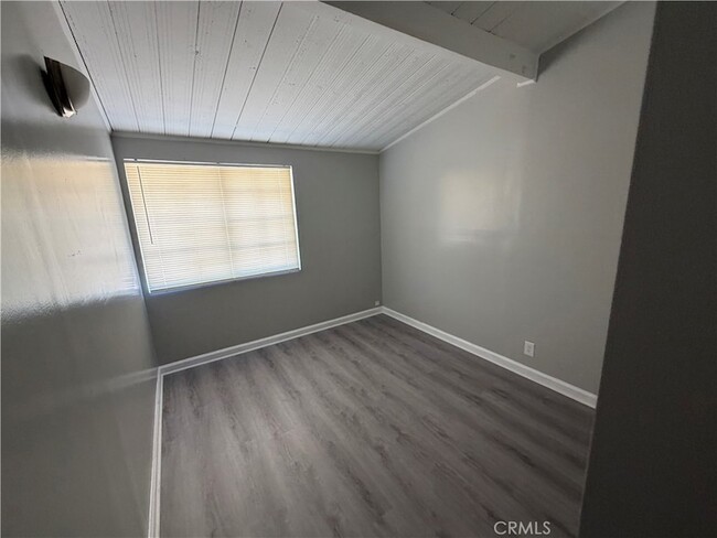 Building Photo - 13169 Benson Ave