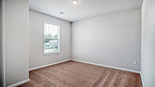 Building Photo - 16505 Opportunity Wy