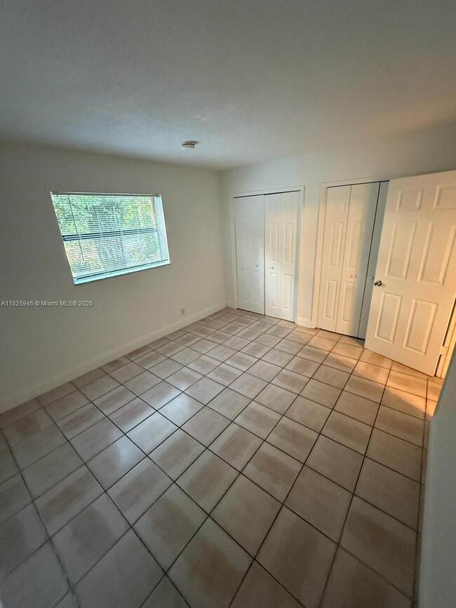 Primary Photo - 9203 NW 38th Dr