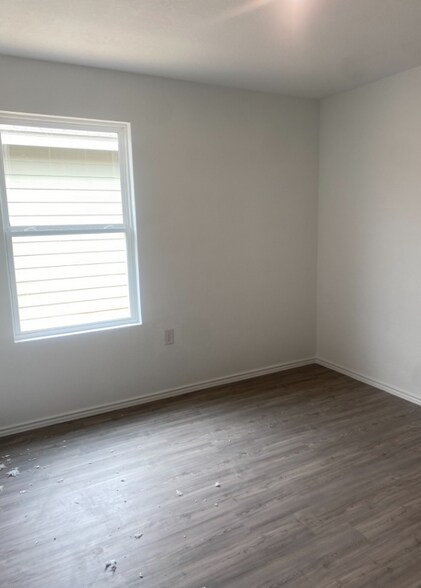 Building Photo - 10239 Asta Trl