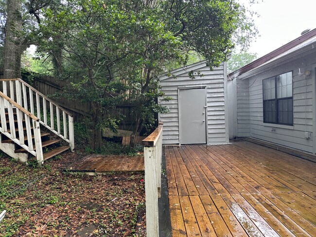 Building Photo - 2400 Talco Hills Dr