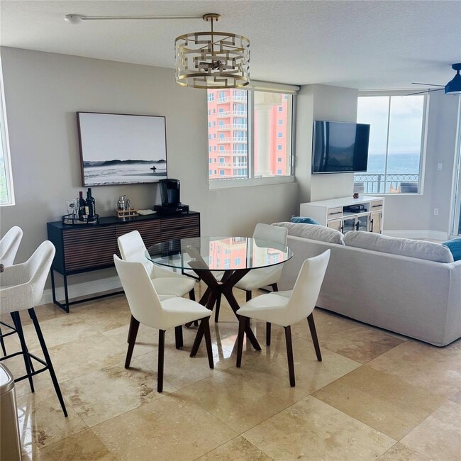 Building Photo - 2011 N Ocean Blvd