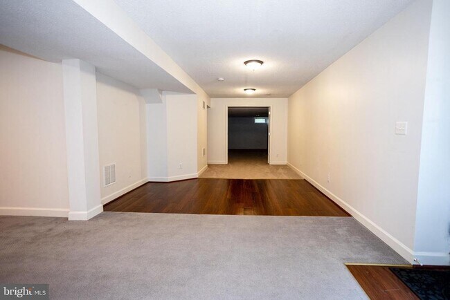 Building Photo - 13076 Dove Tree Ct