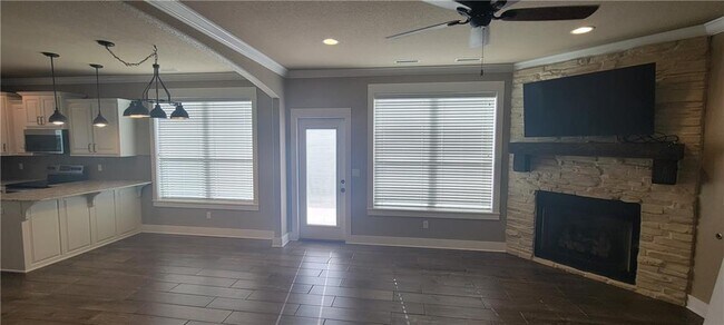 Building Photo - 3417 W Pinot Ln