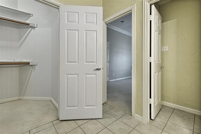 Building Photo - 1411 Salado Dr