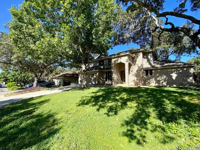 Building Photo - 8911 Shady Leaf