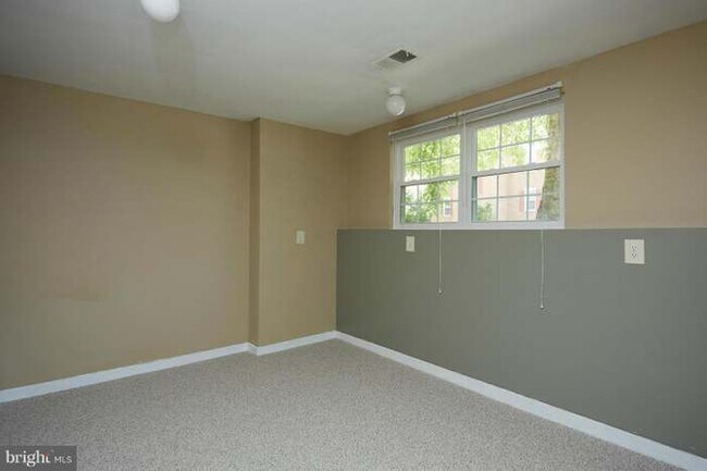Building Photo - 6157 Green Hollow Ct