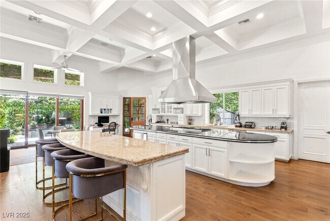 Building Photo - 9813 Moon Valley Pl