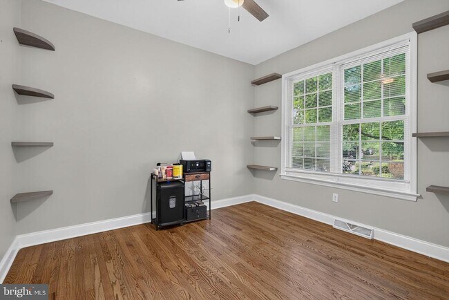 Building Photo - 1417 Hammock Way