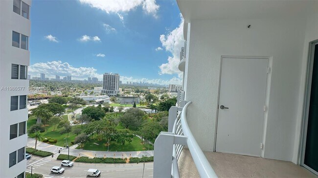 Building Photo - 1830 Radius Dr