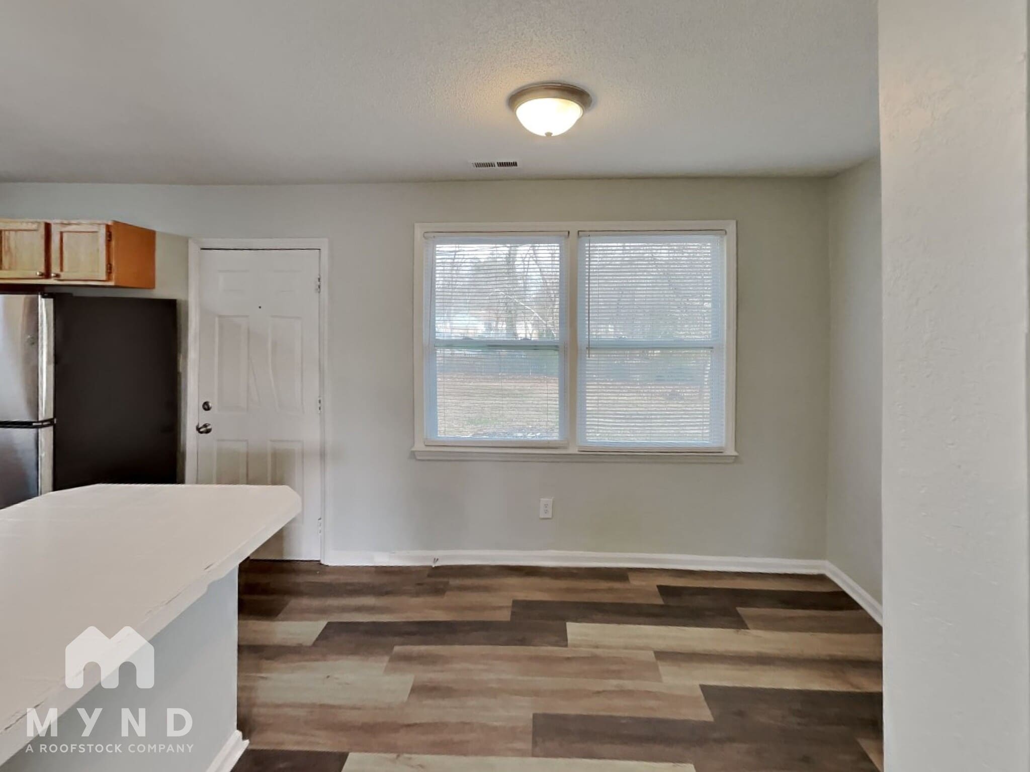 Building Photo - 211 Buckskin Dr