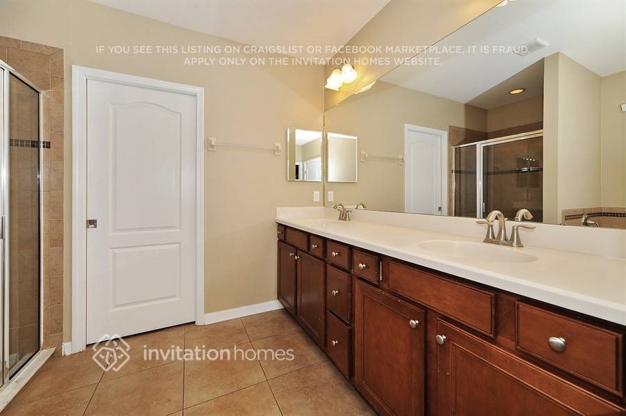 Building Photo - 5949 Beaconpark St