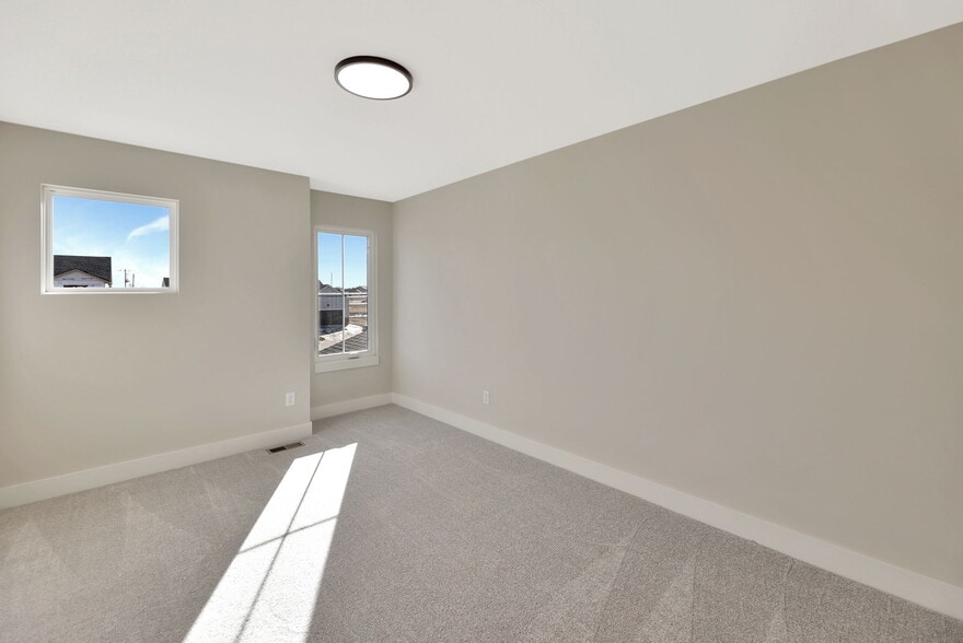 Building Photo - 2265 N 159th Ct E