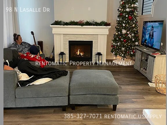 Building Photo - 98 N Lasalle Dr