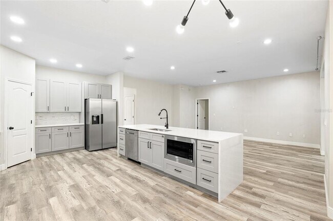 Building Photo - 10826 Rain Lilly Pass