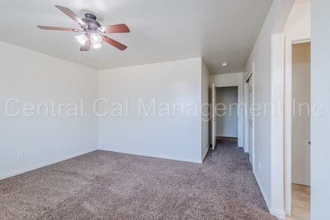 Building Photo - 4 Bedroom, 2 Bath Home in Desired Northwes...