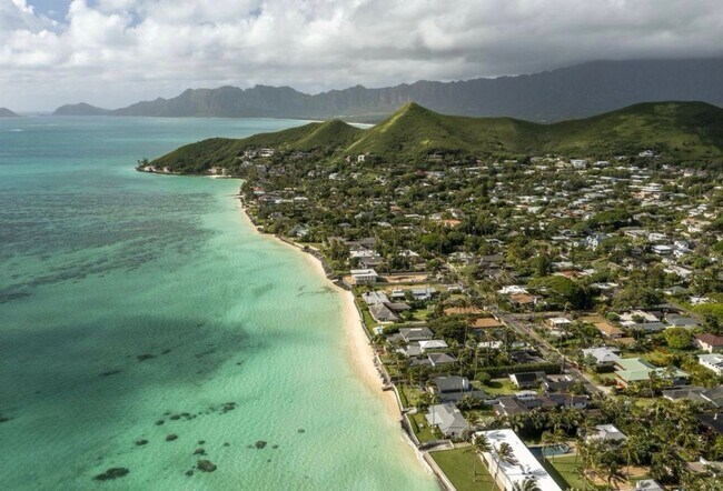 Building Photo - Fully Furnished Lanikai Beach Oasis — 3BR/...