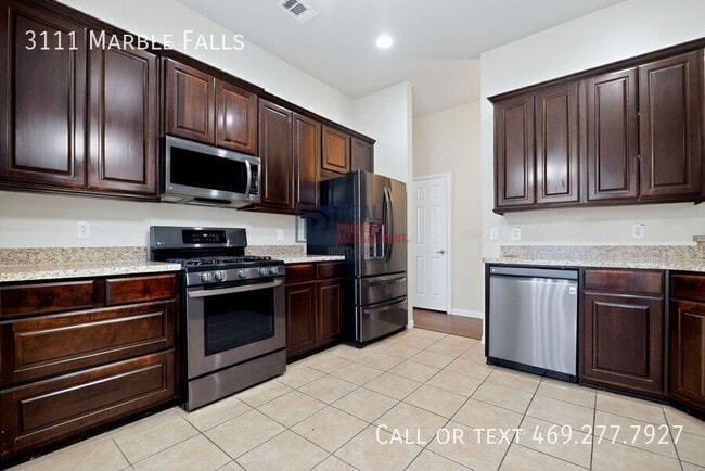 Building Photo - 3111 Marble Falls Dr