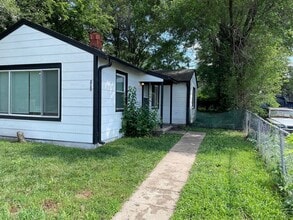Building Photo - Updated 2-bedroom, 1-bathroom rental home located on Mossman Ave.