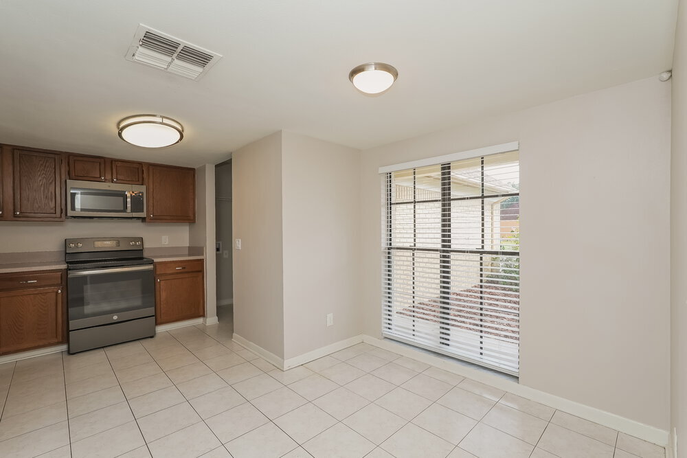 Building Photo - 936 Sunridge Point Dr