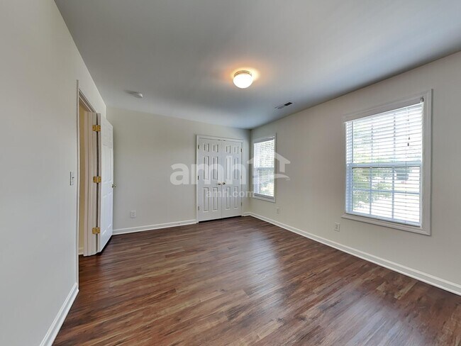 Building Photo - 1860 Francis Mill Ct