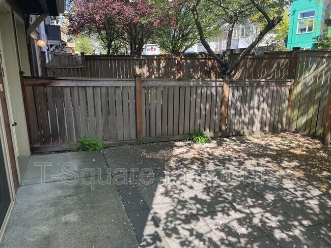 Building Photo - 3629 36th Ave S