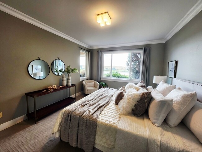 Building Photo - Beautiful Riverfront Retreat, 2 River-Faci...