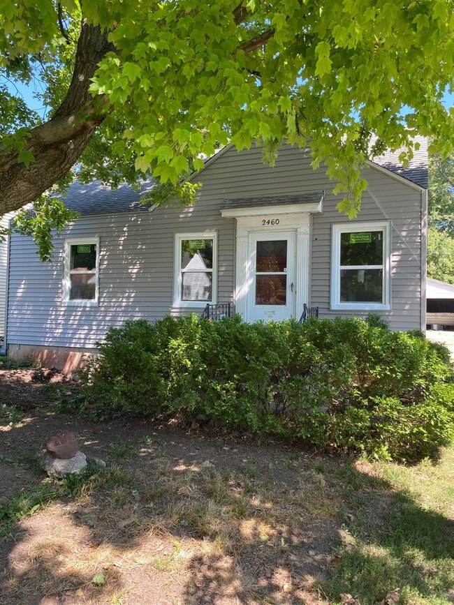 Primary Photo - Cozy 3 bedroom 2 bathroom Home in Harvard ...