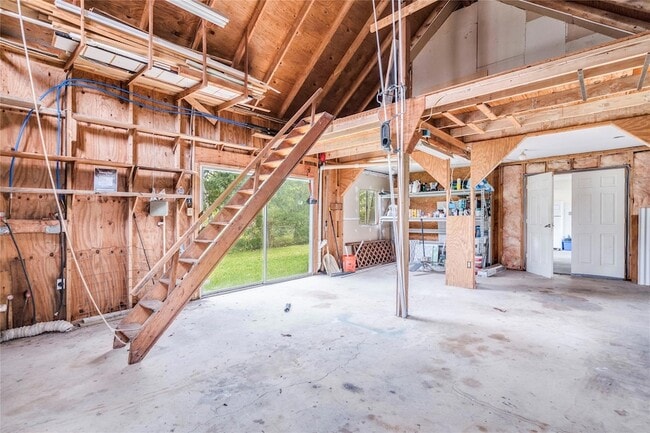 Building Photo - 512 E 49th St