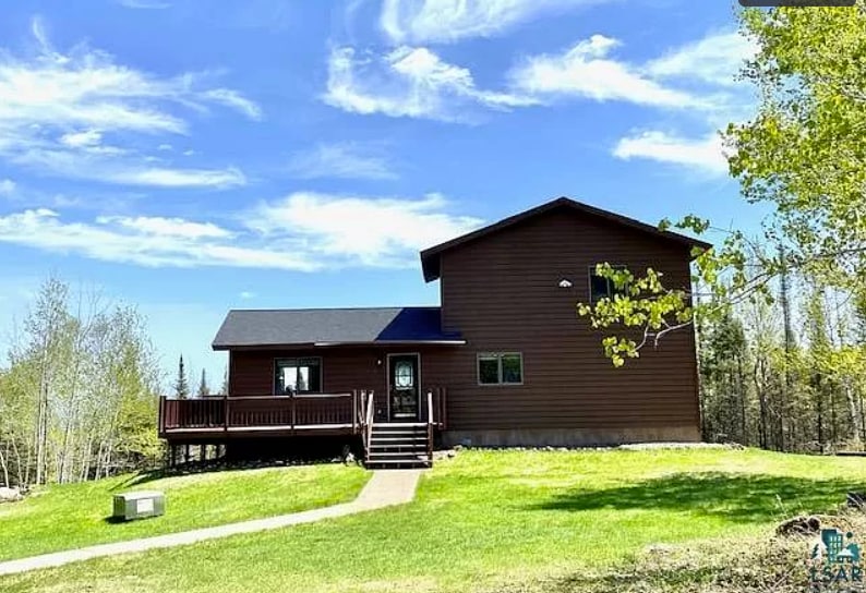 Building Photo - 960 Deerview Ln