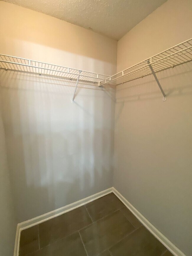 Building Photo - 4 bed, 2.5 bath house in Olive Branch