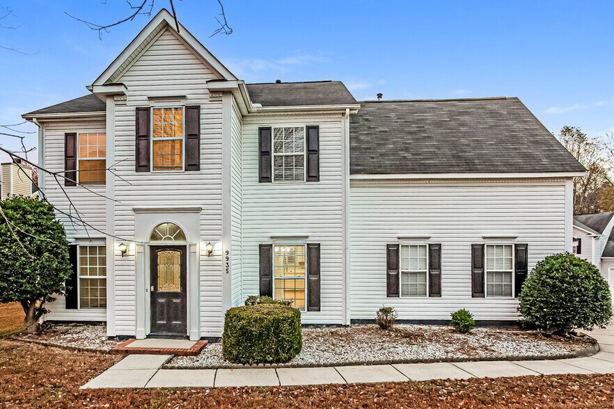 Primary Photo - 9935 Sweet Plum Dr