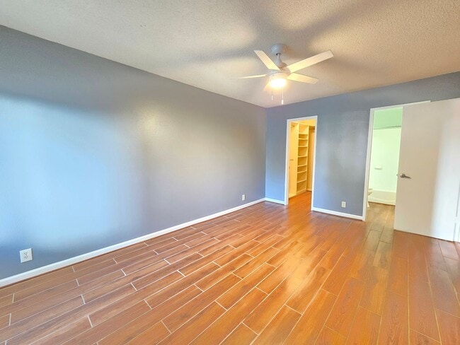 Building Photo - For Rent – 2 Bedroom | 1.5 Bathroom Townho...