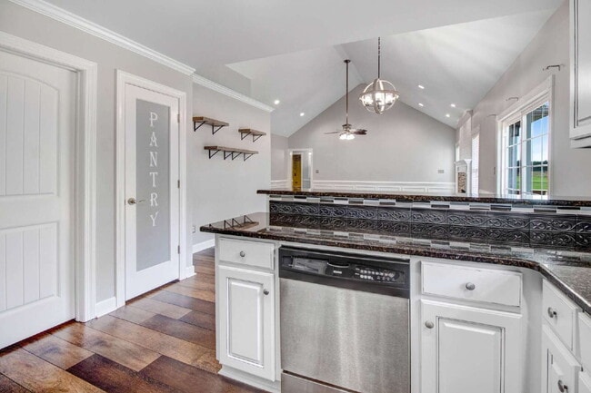 Building Photo - ADORABLE 3 BR | 2 BA Home in Goldsboro *Lawn Care Included!*