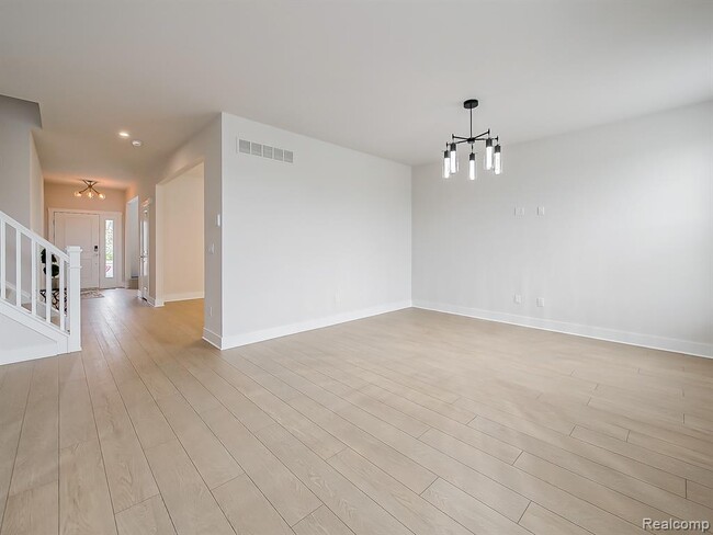 Building Photo - 5169 Poppydrew Ln