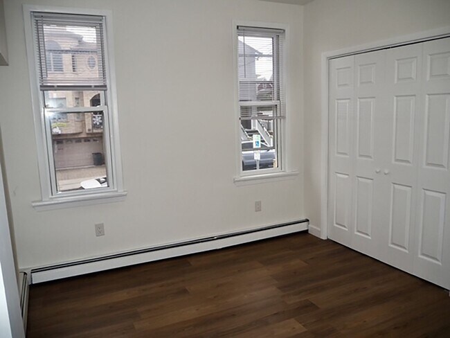 Building Photo - 410 Morningside Ave