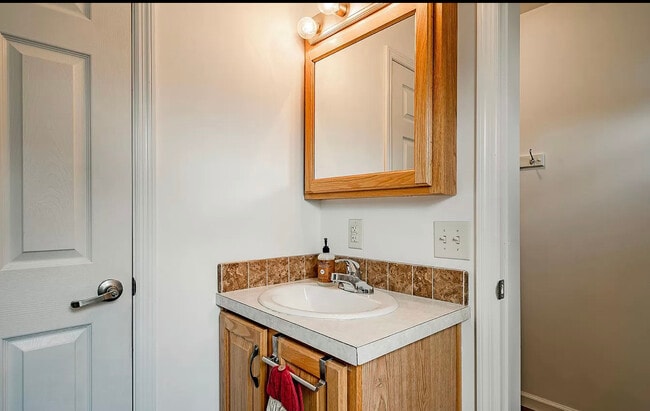 First Floor Bathroom - 122 Belvedere Ave