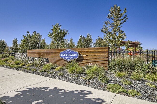 Building Photo - 2060 Autumn Moon Dr